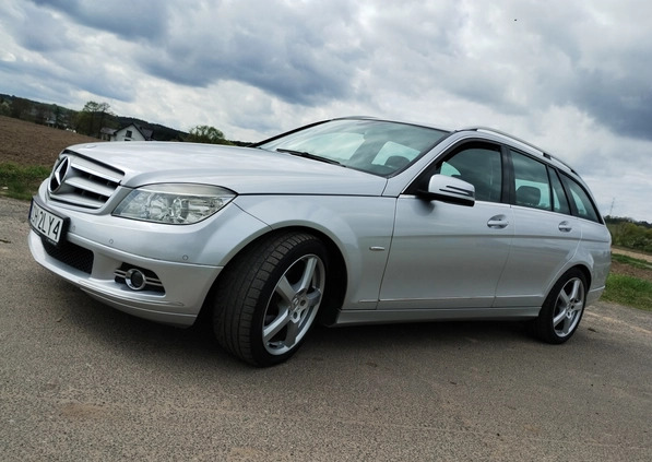 Mercedes-Benz Klasa C cena 30900 przebieg: 190240, rok produkcji 2008 z Bydgoszcz małe 92